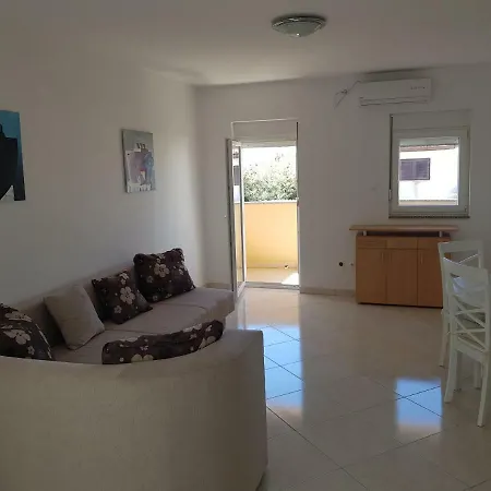 Margita Apartamento *